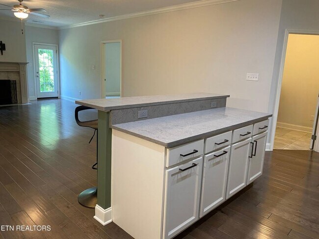 Building Photo - Live in Style, Relax in Comfort, and Love ...