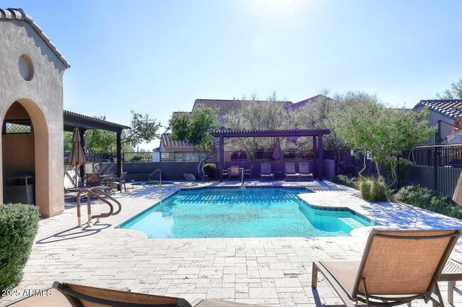 Building Photo - 10072 E Bell Rd