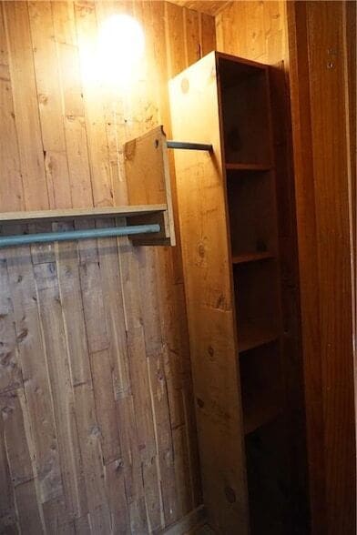 Building Photo - 177 W 5th St