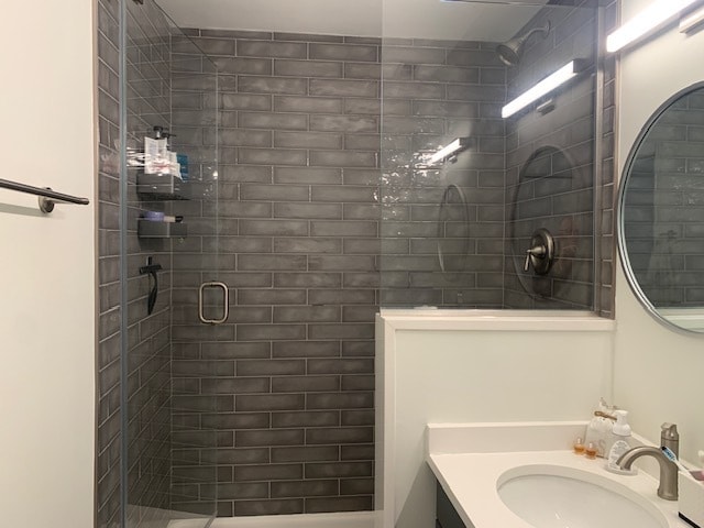 Building Photo - 165 N Canal St