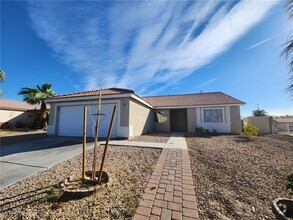 Building Photo - 3520 Saguaro Valley Ct