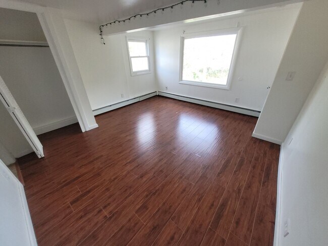 Building Photo - 776 NY-284