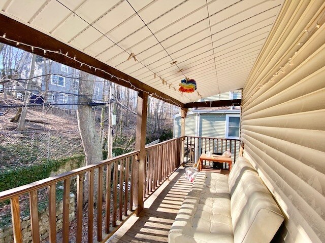 Building Photo - 18 Sachem St