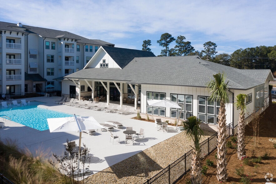 The Burke 1945 Hanahan Rd North Charleston SC 29406 Apartment Finder