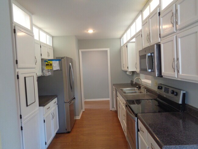 Building Photo - 3801 Blue Cedar Ln