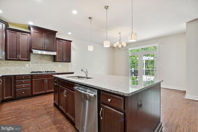 Building Photo - 42938 Courtland Chase Square