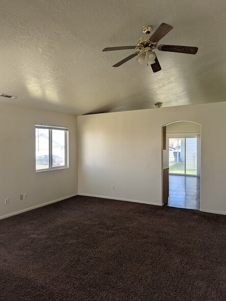Building Photo - 683 W 1275 N