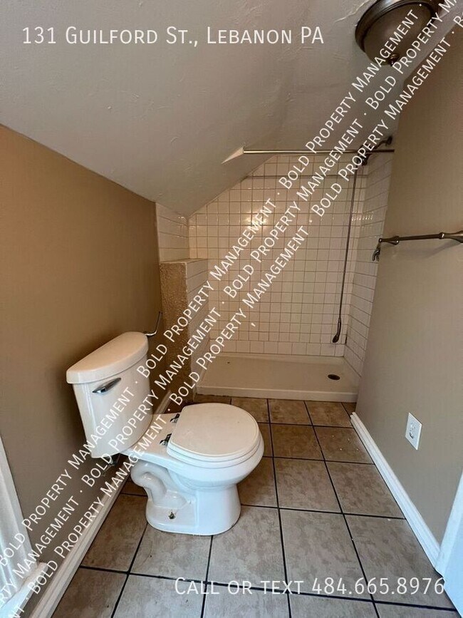 Building Photo - 131 Guilford St