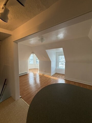 Building Photo - 39 Garden St