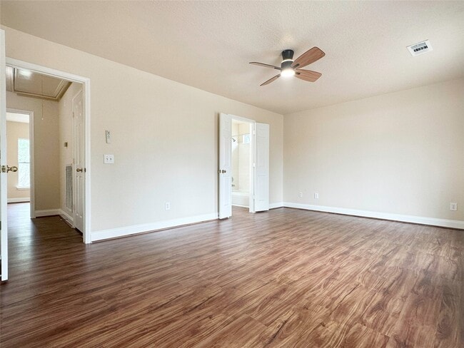 Building Photo - 20603 Apache Lake Dr