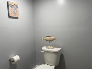 Building Photo - Fully furnished. Utilities included.