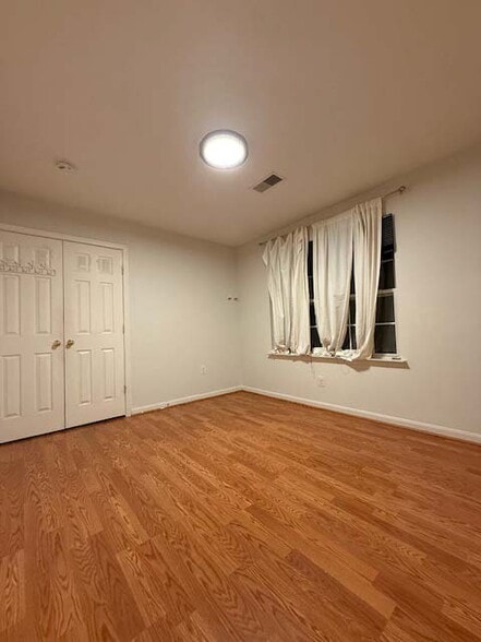 Building Photo - 8114 Pepper Ridge Way