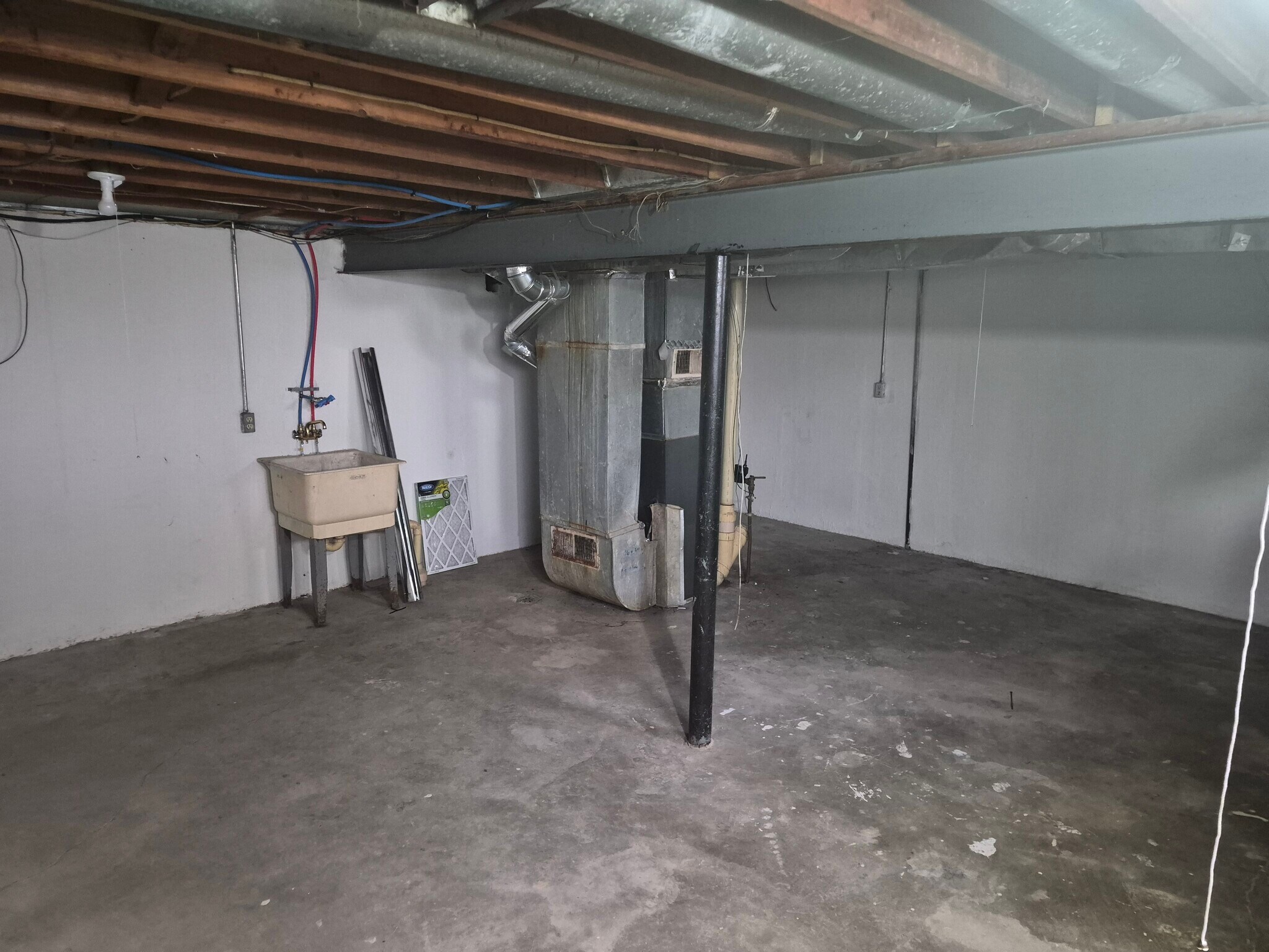 Building Photo - 2710 Eaton Pl