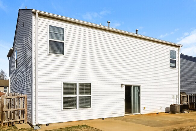 Building Photo - 9623 Bayview Pkwy