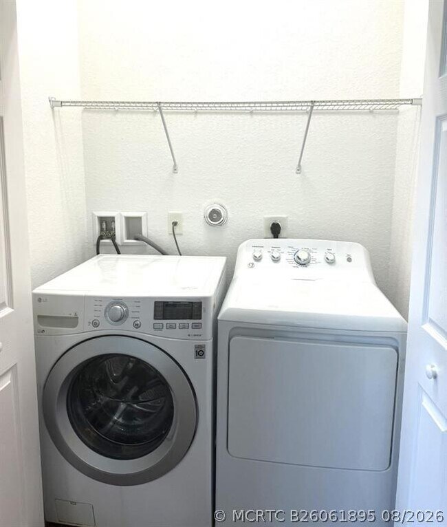 Building Photo - 5887 NW 56th Pl
