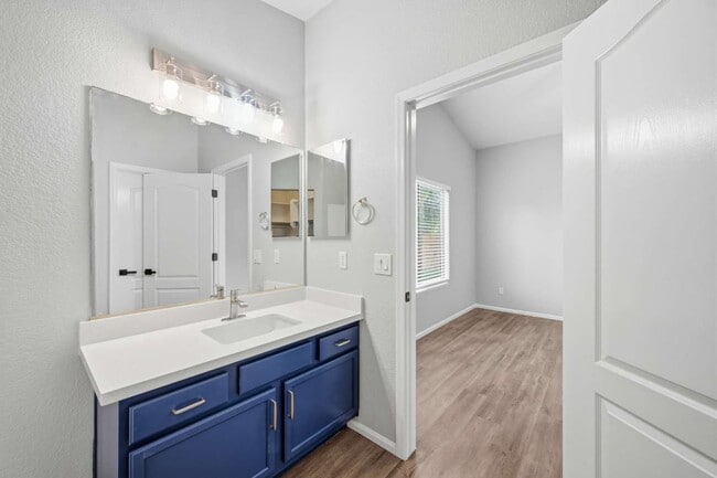 Building Photo - 4128 E Copper Rd