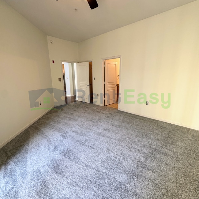 Building Photo - 1400 Granby St