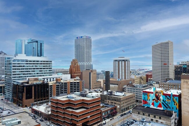 Building Photo - 2201 S 900 E