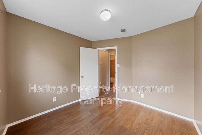 Building Photo - 7522 Yellow Sand Dr