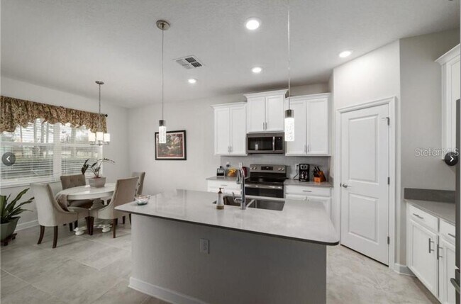 Building Photo - 6064 SW 89th St Rd