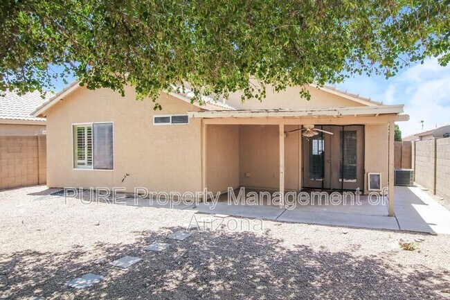 Building Photo - 3526 W Questa Dr