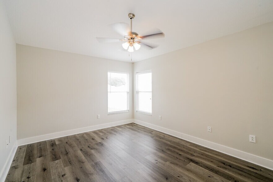 Building Photo - 3149 Castle Rock Cir