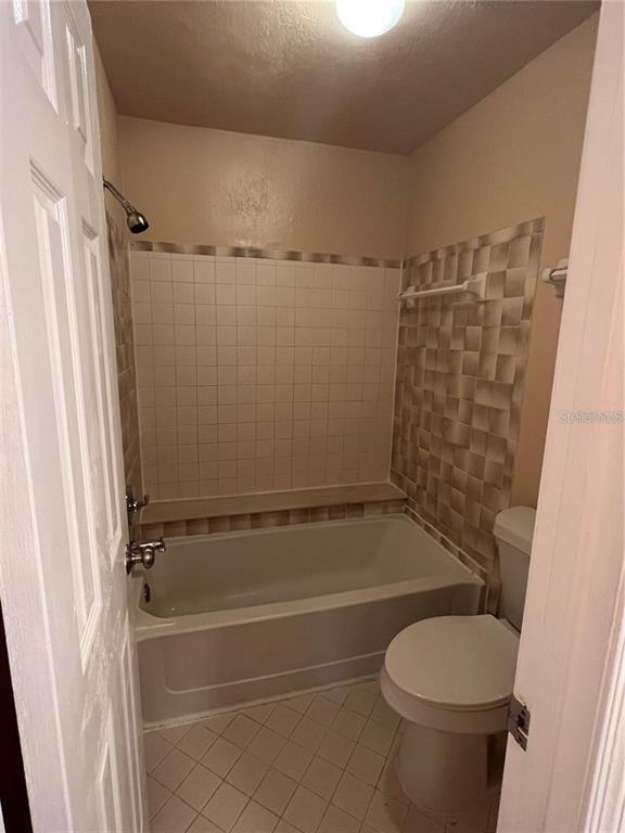 Building Photo - 3032 Antique Oaks Cir