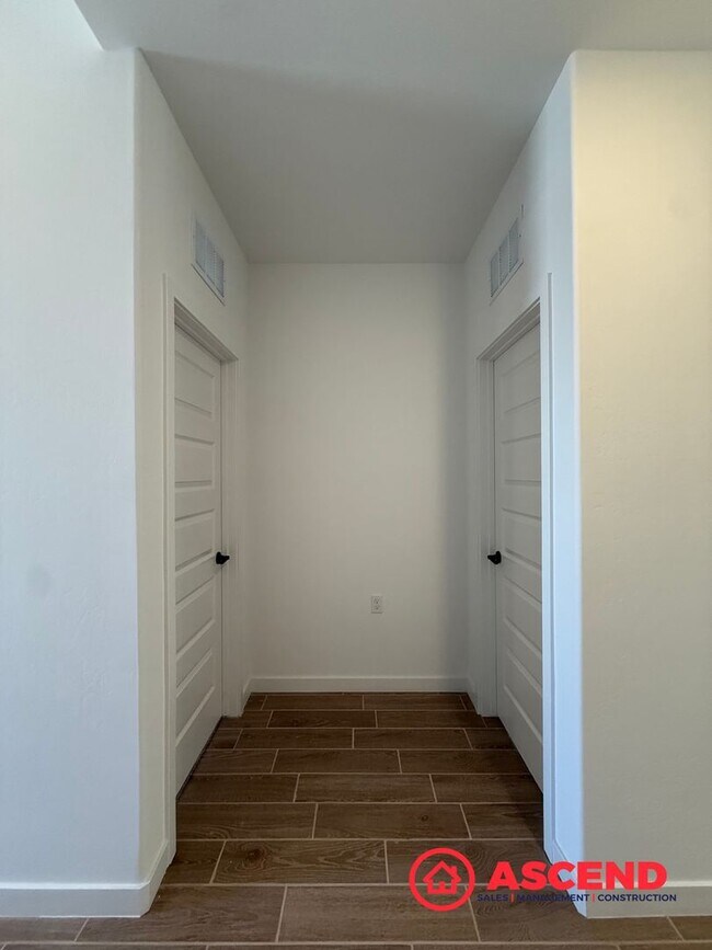 Building Photo - Be the very first resident to enjoy this stunning, newly built single story home.