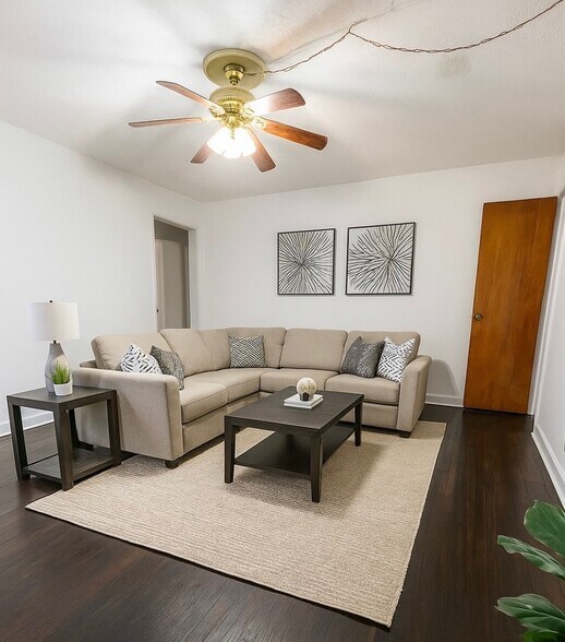 living room virtual staged - 425 Shelby Pky