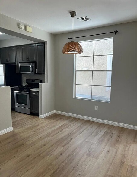 Building Photo - 8668 New Salem St
