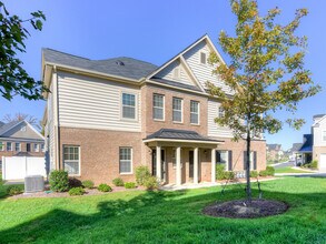 Building Photo - HALF OFF FIRST MONTH'S RENT! Gorgeous 3BD/2.5BA Townhome in Ballantyne's Riviera Community!
