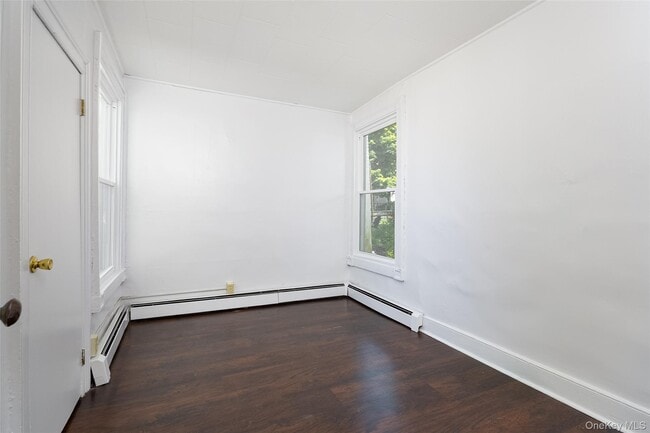 Building Photo - 29 Delano St