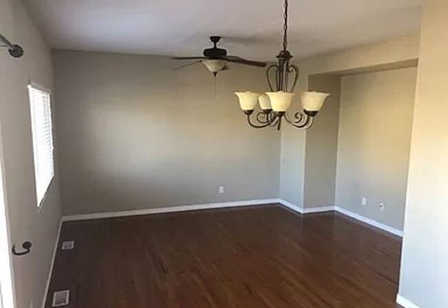 Building Photo - 2280 Pinyon Jay Dr