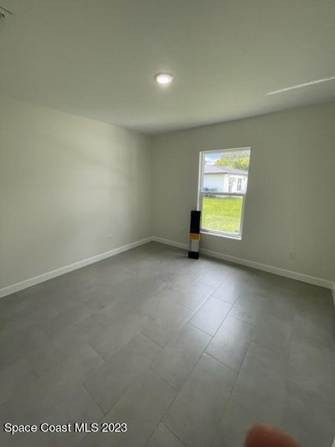 Building Photo - 835 Kenilworth Ct