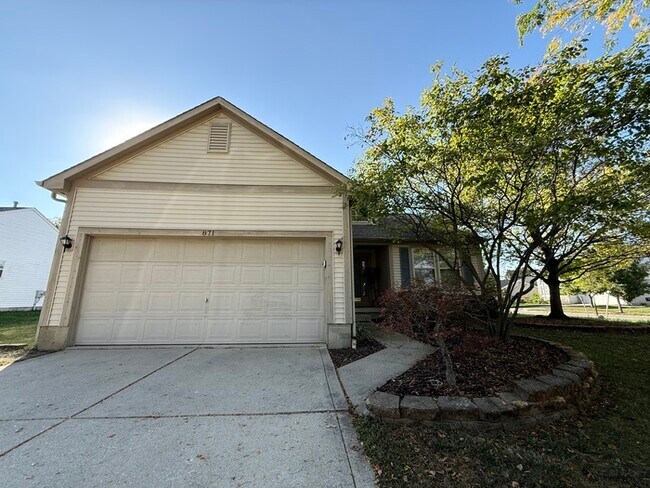 Building Photo - Updated 3 Bed, 2.5 Bath Home