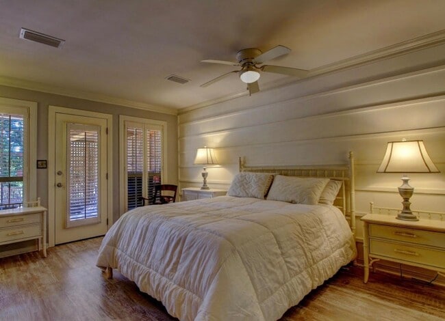 Building Photo - Executive Lakefront Retreat with Private P...