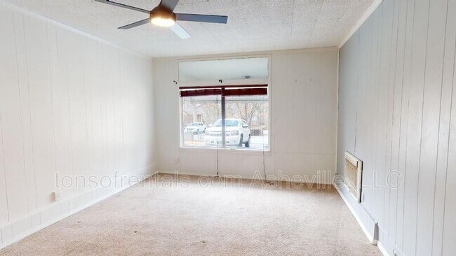 Building Photo - 170 Birch Ln