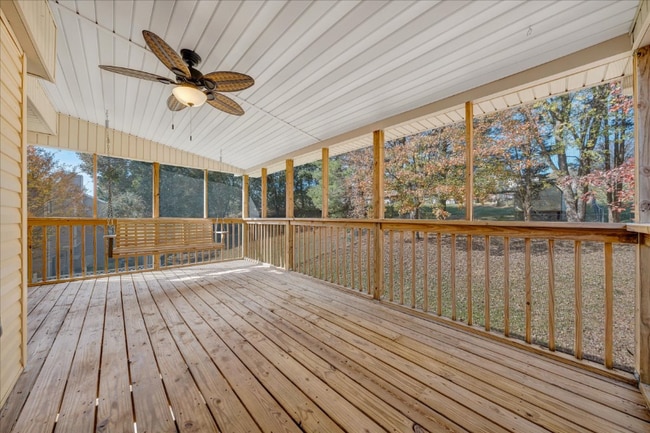 Building Photo - 5184 Orchard Hill Dr