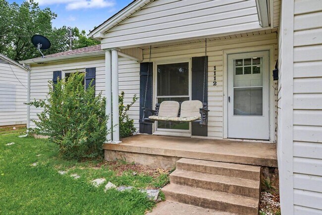 Building Photo - Charming 3-Bedroom Home in Sherman Available NOW!