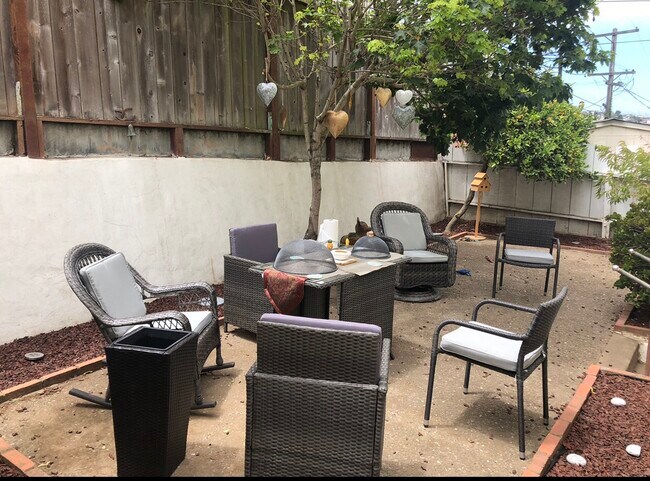 Building Photo - 50 Dunsmuir St