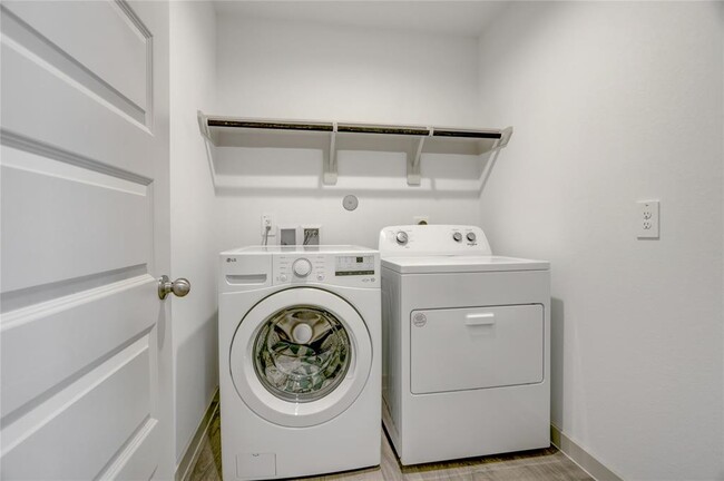 Building Photo - 1254 Truckee River Dr