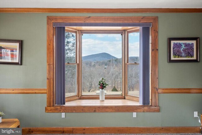 Building Photo - 436 Castleton Meadows Ln