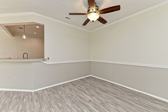 Building Photo - 111 Nassau Cir