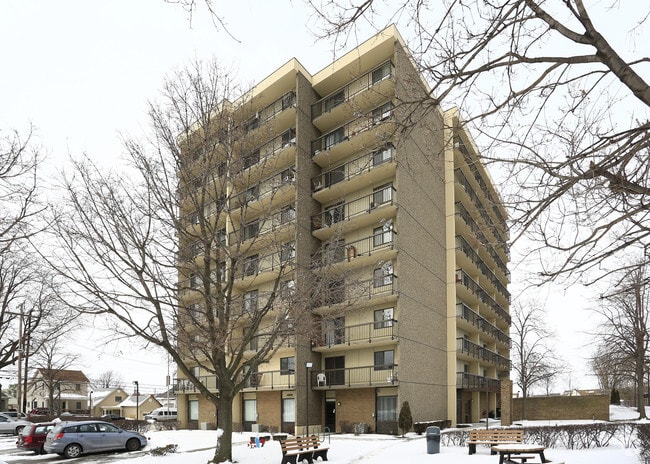 Building Photo - Villa Mercede Apartments