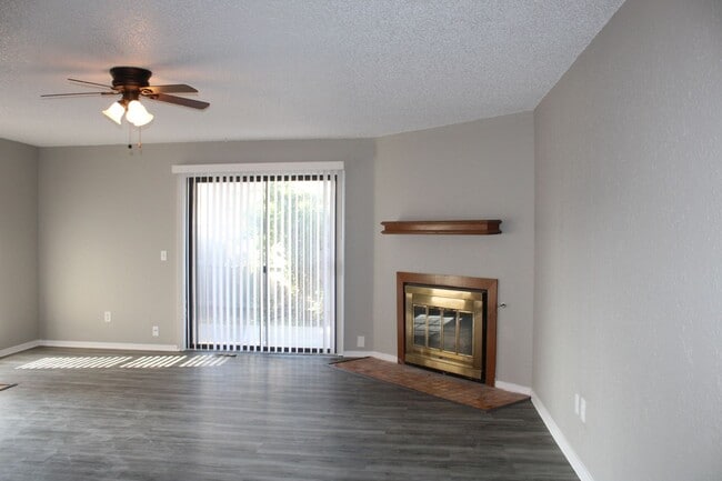 Building Photo - Putnam City Schools