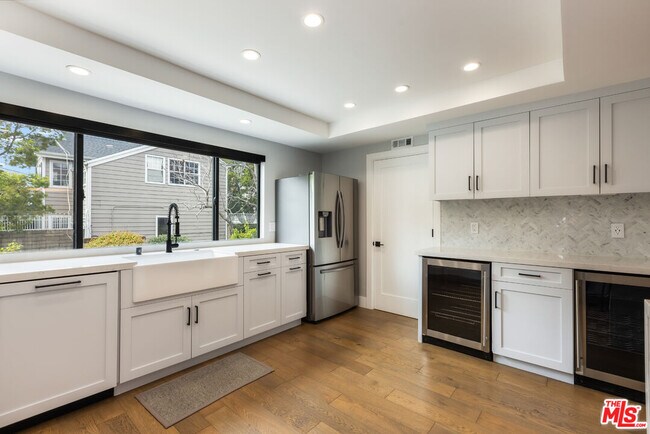 Building Photo - 13036 Mindanao Wy