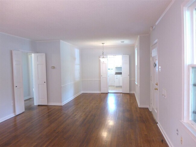 Building Photo - 699 Shotwell St