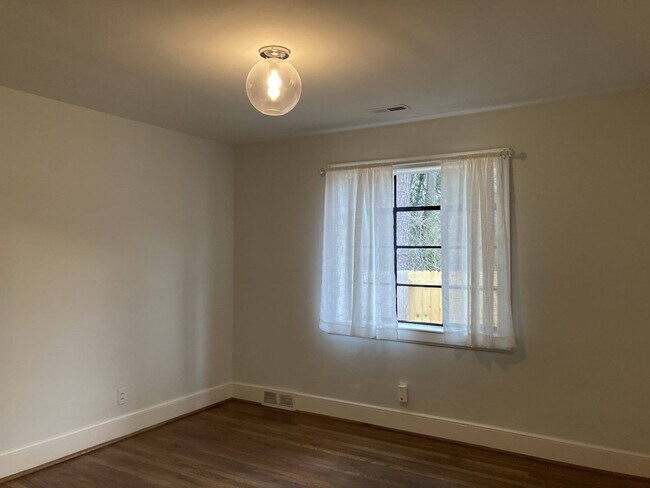 Building Photo - 3212 Alabama Ave