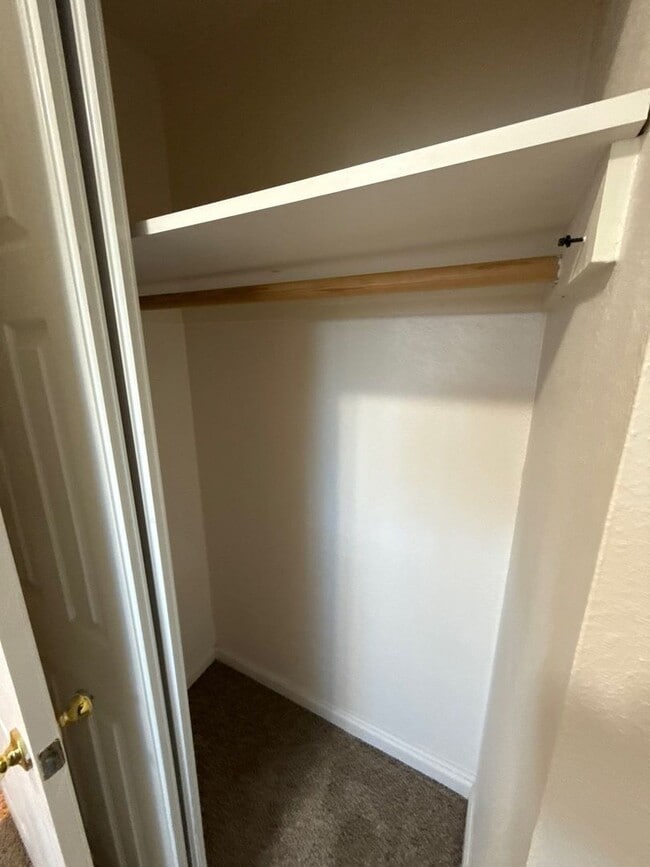 Building Photo - 1215 NW 11th St