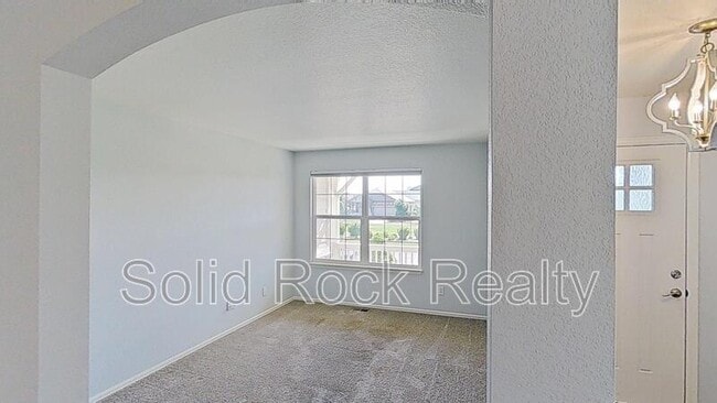 Building Photo - 6818 Whitebark Ln